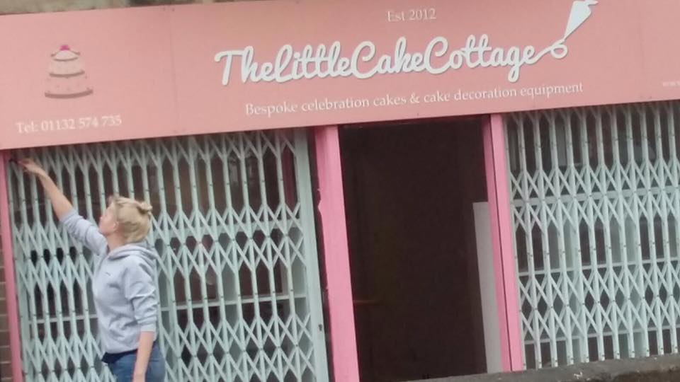 the-little-cake-cottage-shop-move